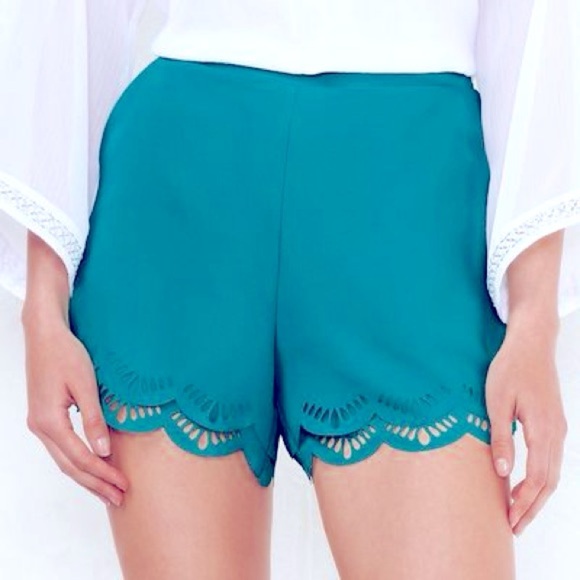 LC Lauren Conrad Teal High Waist Scalloped Shorts - Picture 1 of 16